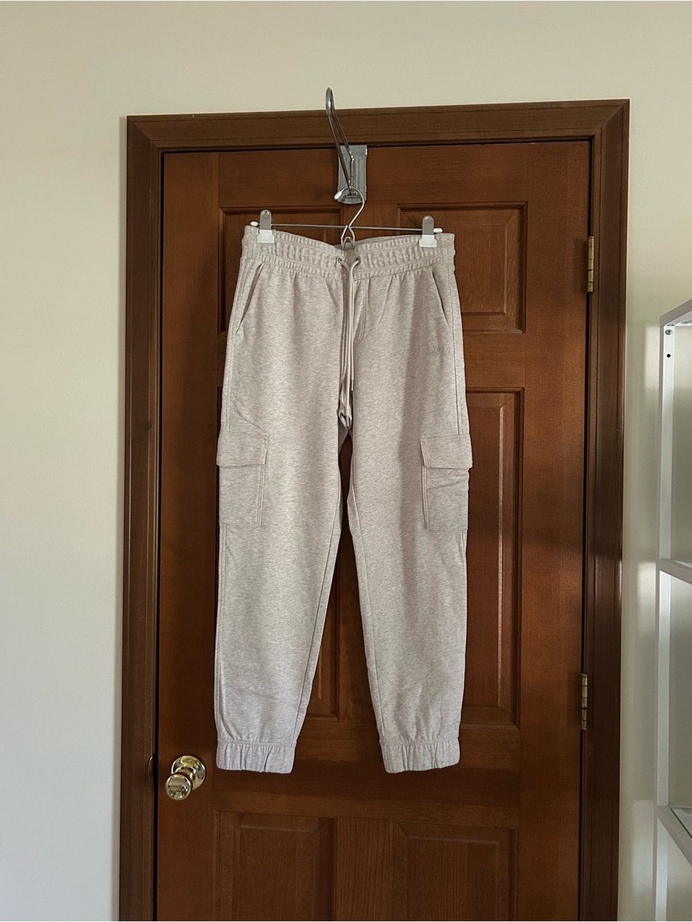 DKNY Sport Embroidered logo Slim Fit Cargo Pull On Joggers Size Small